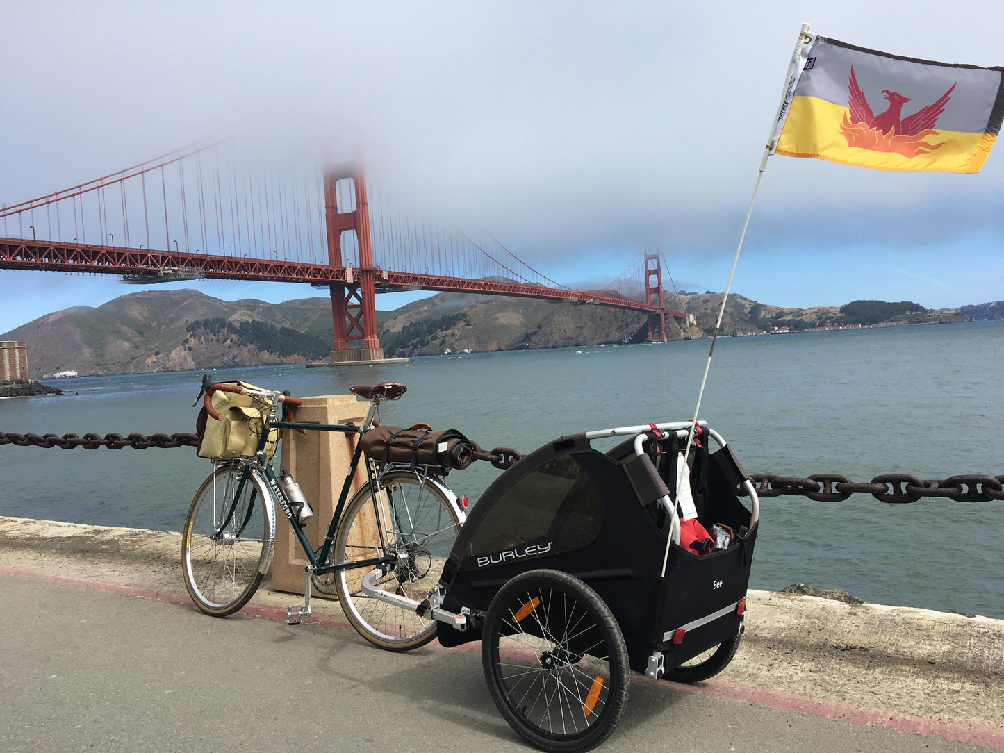 bike, flag and golden gate bridge